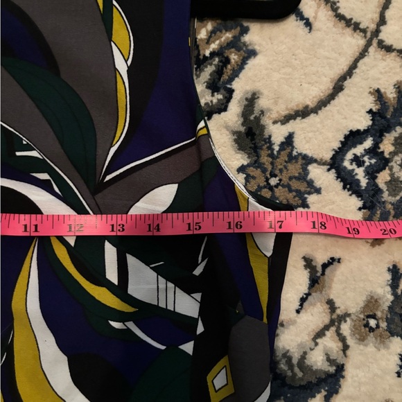 SP Banana Republic multi-color paisley print shell - Picture 4 of 8